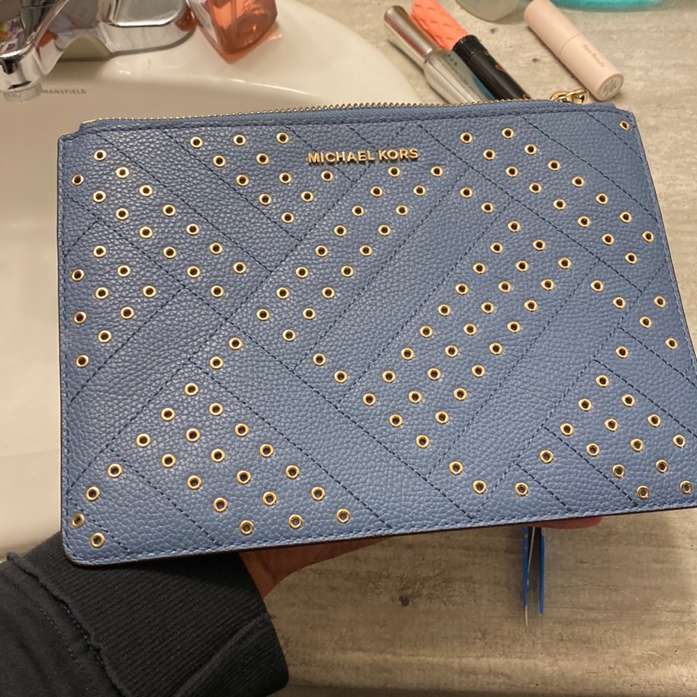 Micheal kors wallet bag